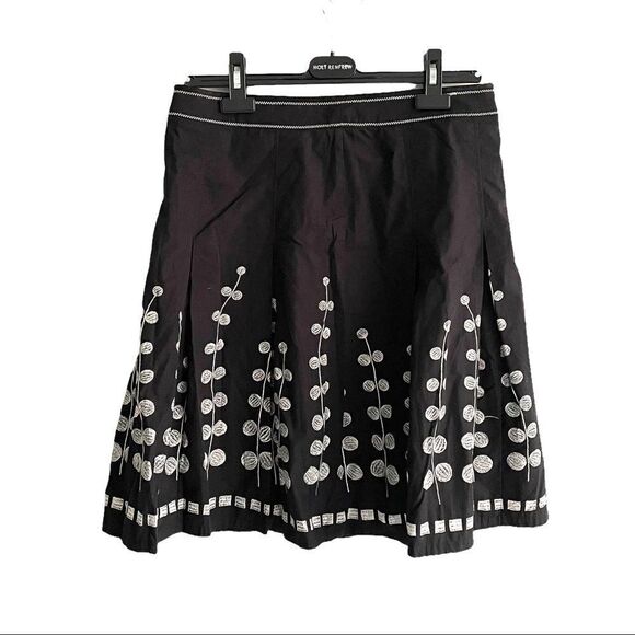 WANKO Mini Skirt Embroidery Black White M - Picture 1 of 4